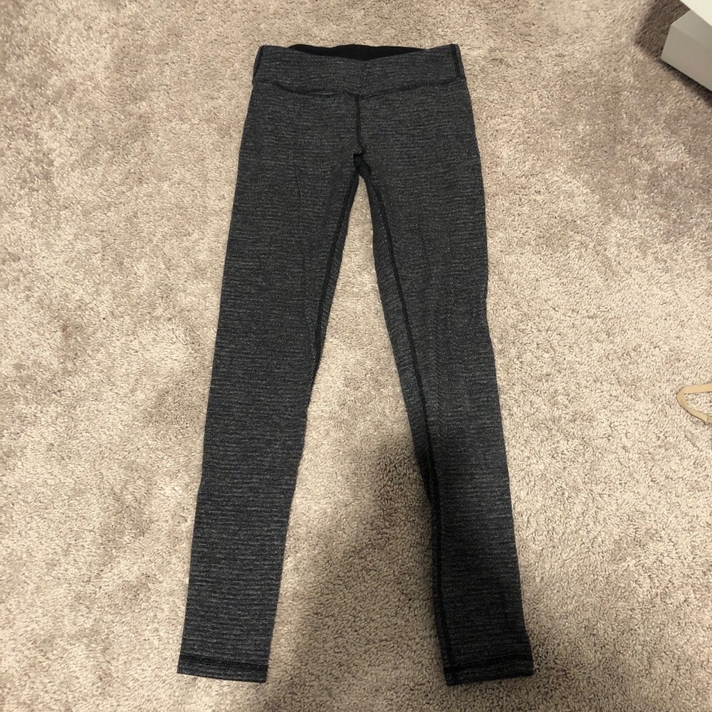 Grey heathered ivivva leggings